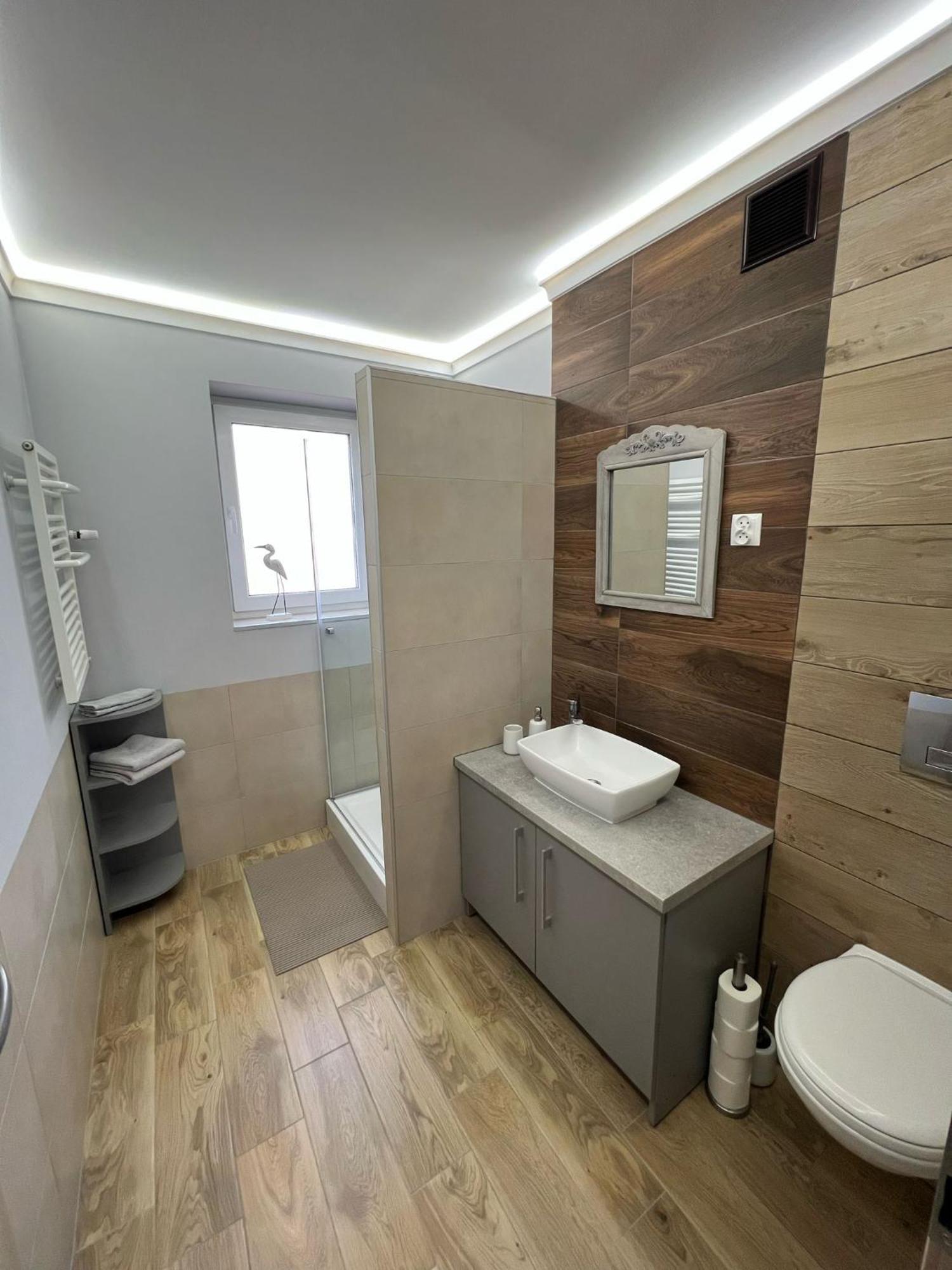 Podlaski Bon Turystyczny Emka Noclegi Apartamenty Augustów Esterno foto